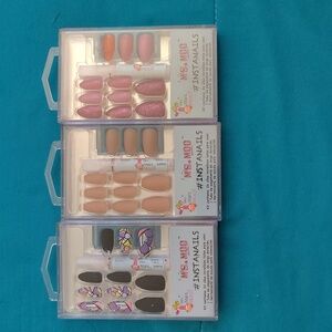 Ms. Moo Instant Nails Set Of Three